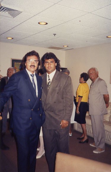 Stu Moss with Engelbert Humperdinck after a show